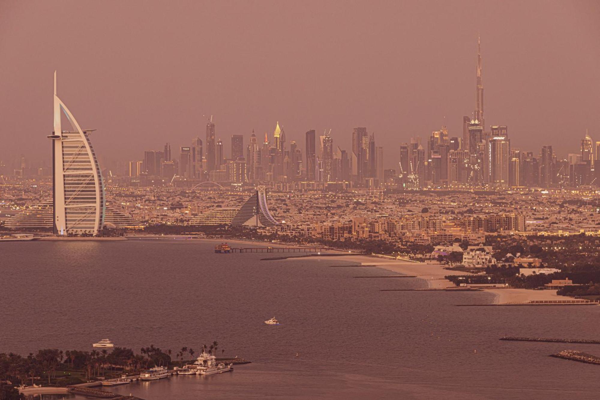 Luxe 4br With Panoramic Views L Marina & Burj Dubai