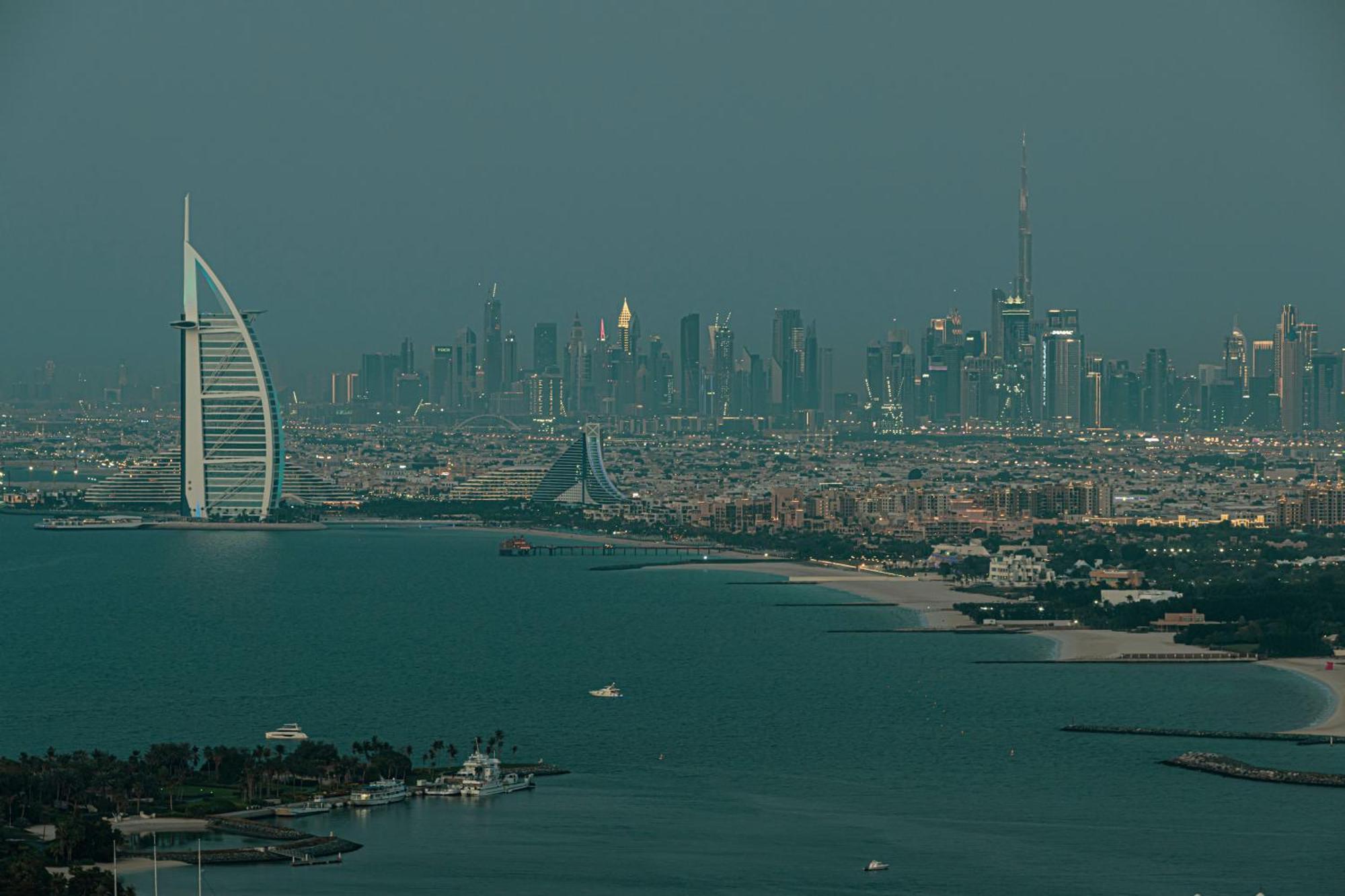 Luxe 4br With Panoramic Views L Marina & Burj *